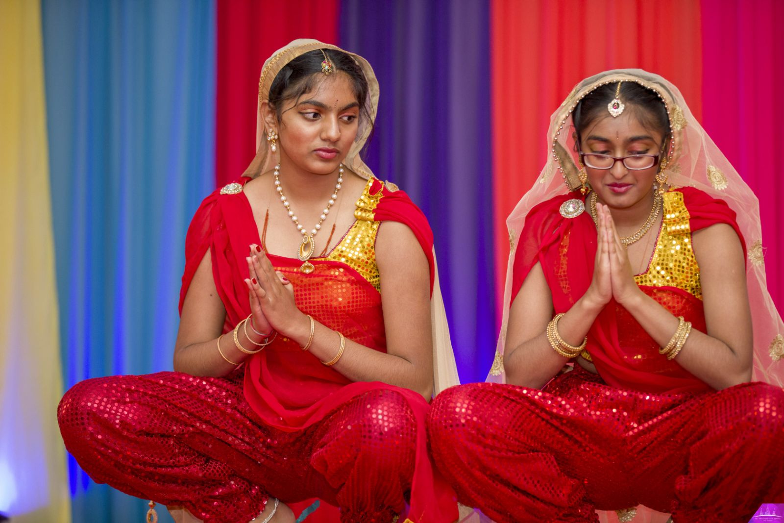 ©1987-2017 SKS Swaminarayan Temple East London